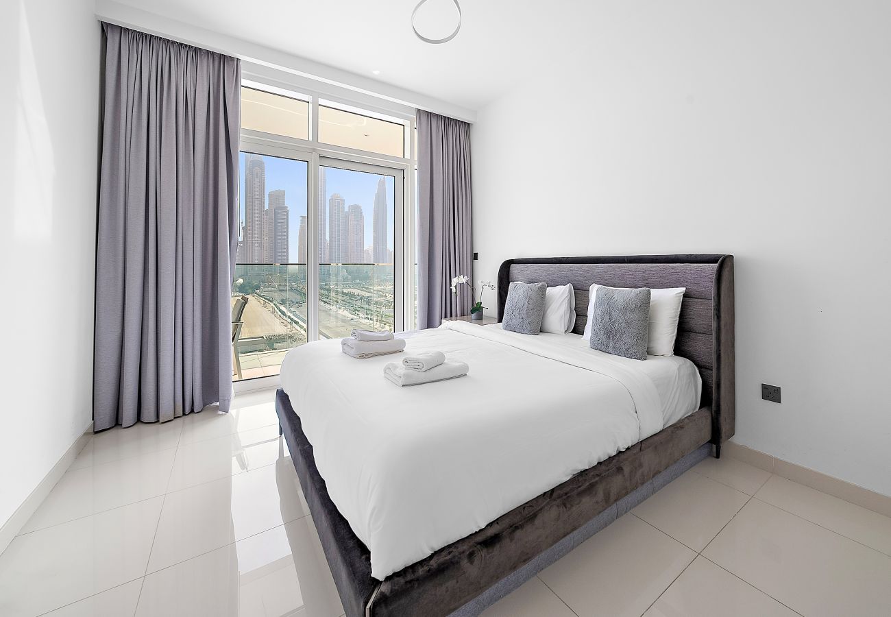 Apartment in Dubai - Stunning 2 BD with Private Beach Access | Marina Views