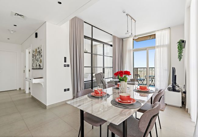 Apartment in Dubai - Bright 2 BD Near Park and Mall in Dubai Hills