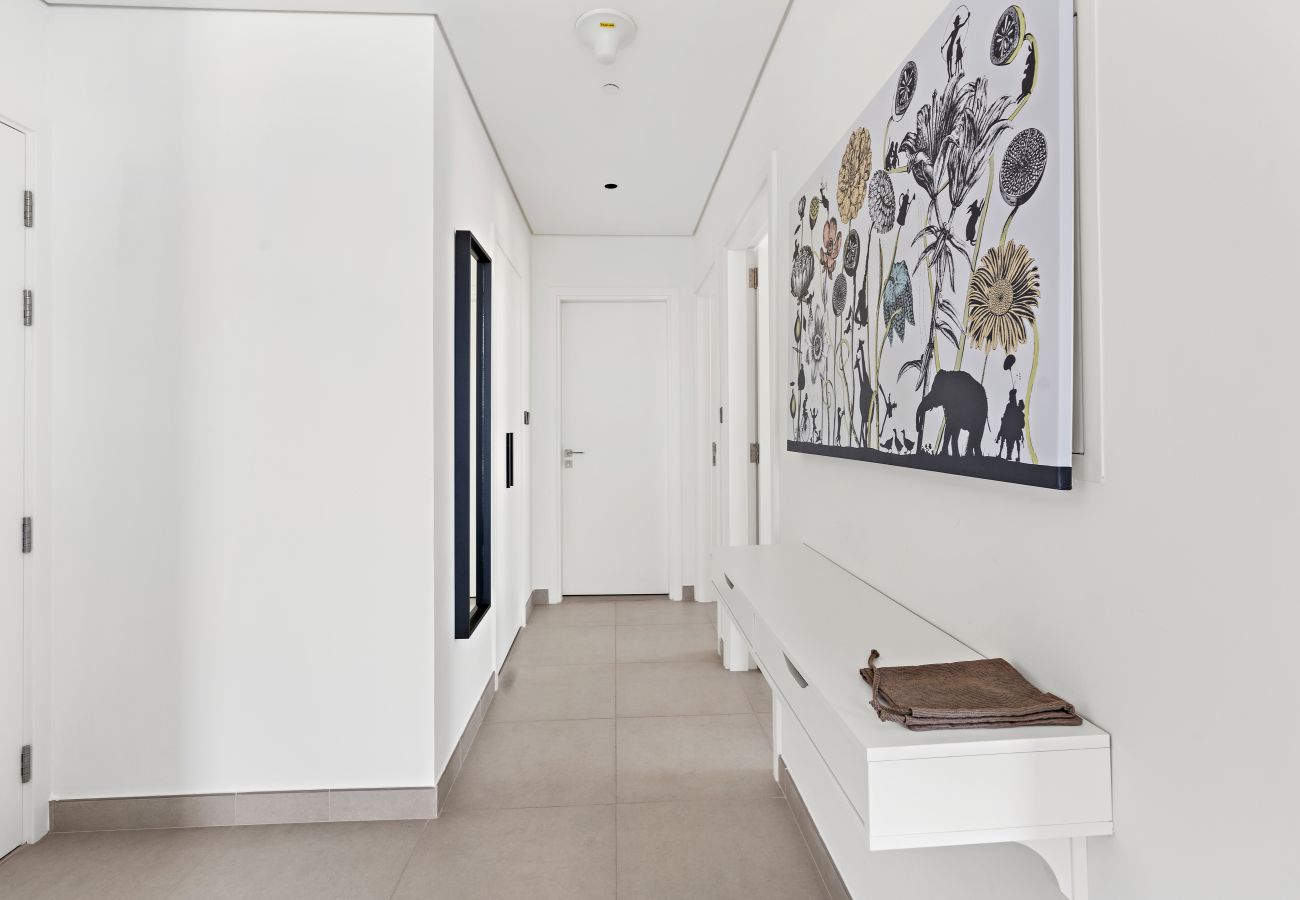 Apartment in Dubai - Bright 2 BD Near Park and Mall in Dubai Hills