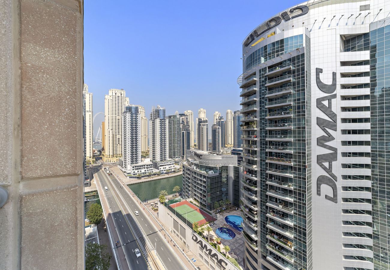 Apartment in Dubai - Modern and Central 1 BD in the Marina