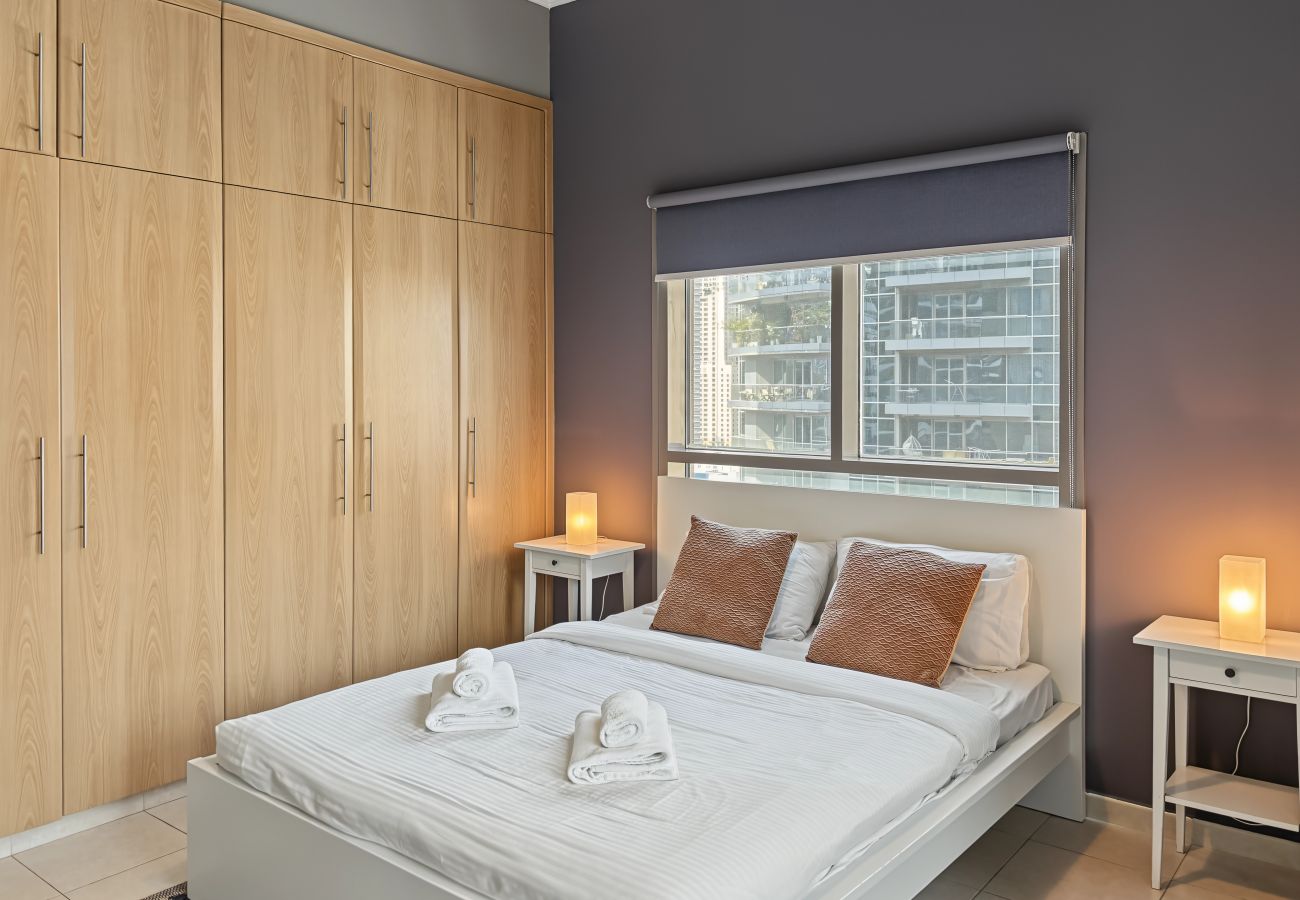 Apartment in Dubai - Modern 1BR in the Heart of Dubai Marina