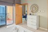 Apartment in Dubai - Modern 1BR in the Heart of Dubai Marina
