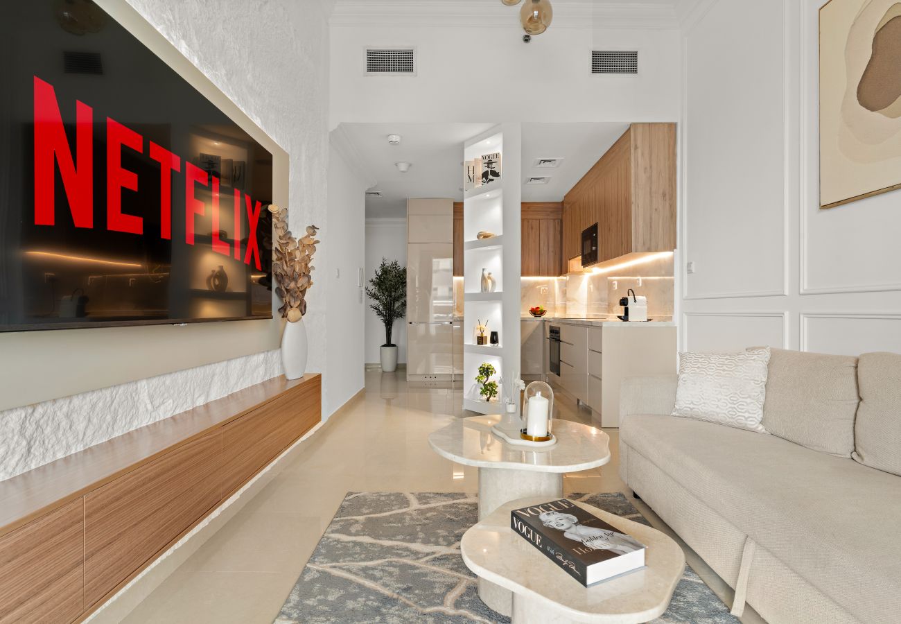 Apartment in Dubai - Vibrant 1 BD in the Marina with Spacious Terrace
