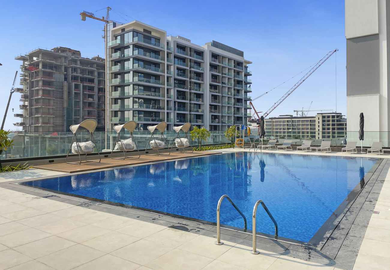 Apartment in Dubai -  Spacious 1 BD near the Park in Dubai Hills