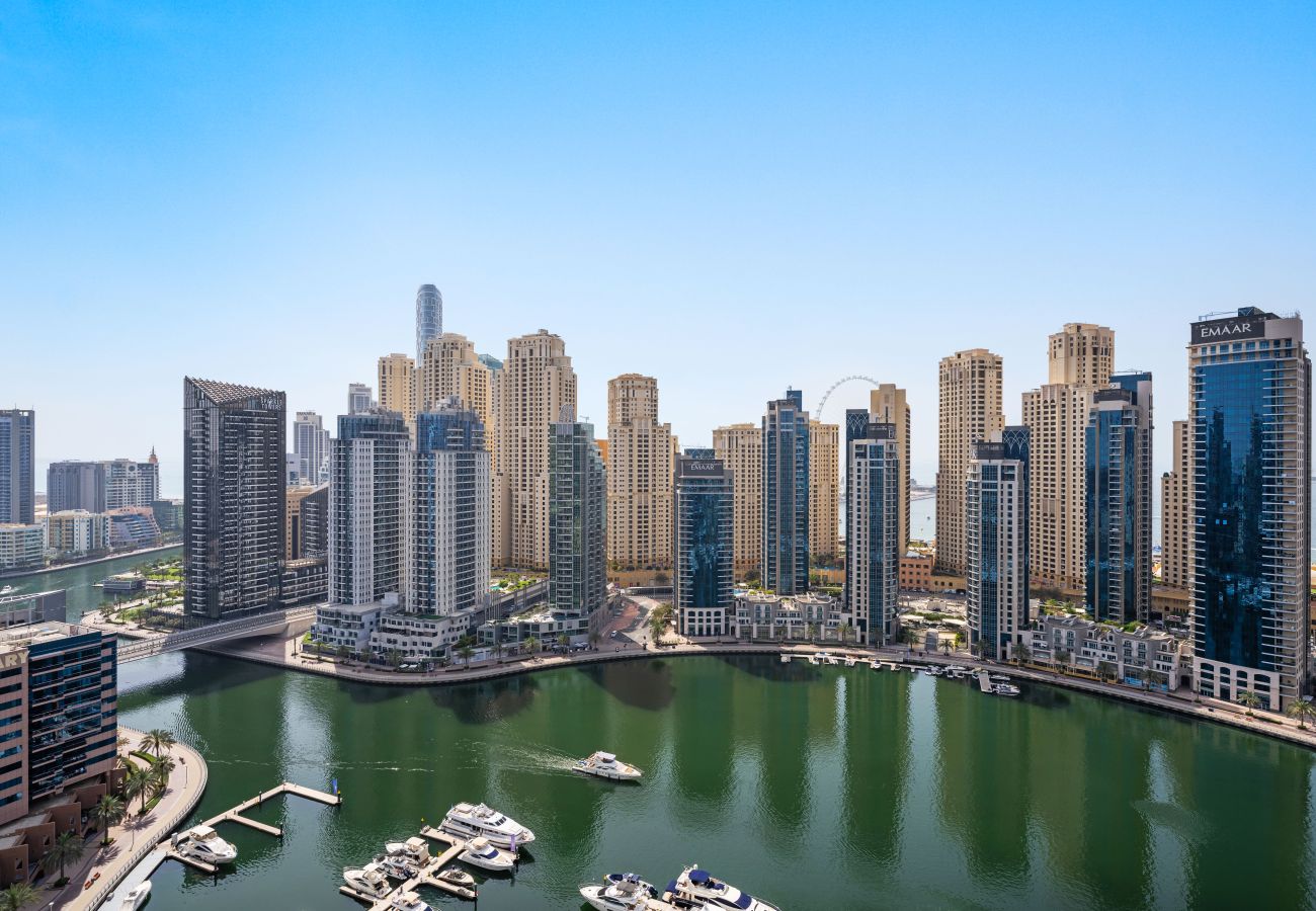 Apartment in Dubai - Chic and Elegant 1 BD in Vida Dubai Marina