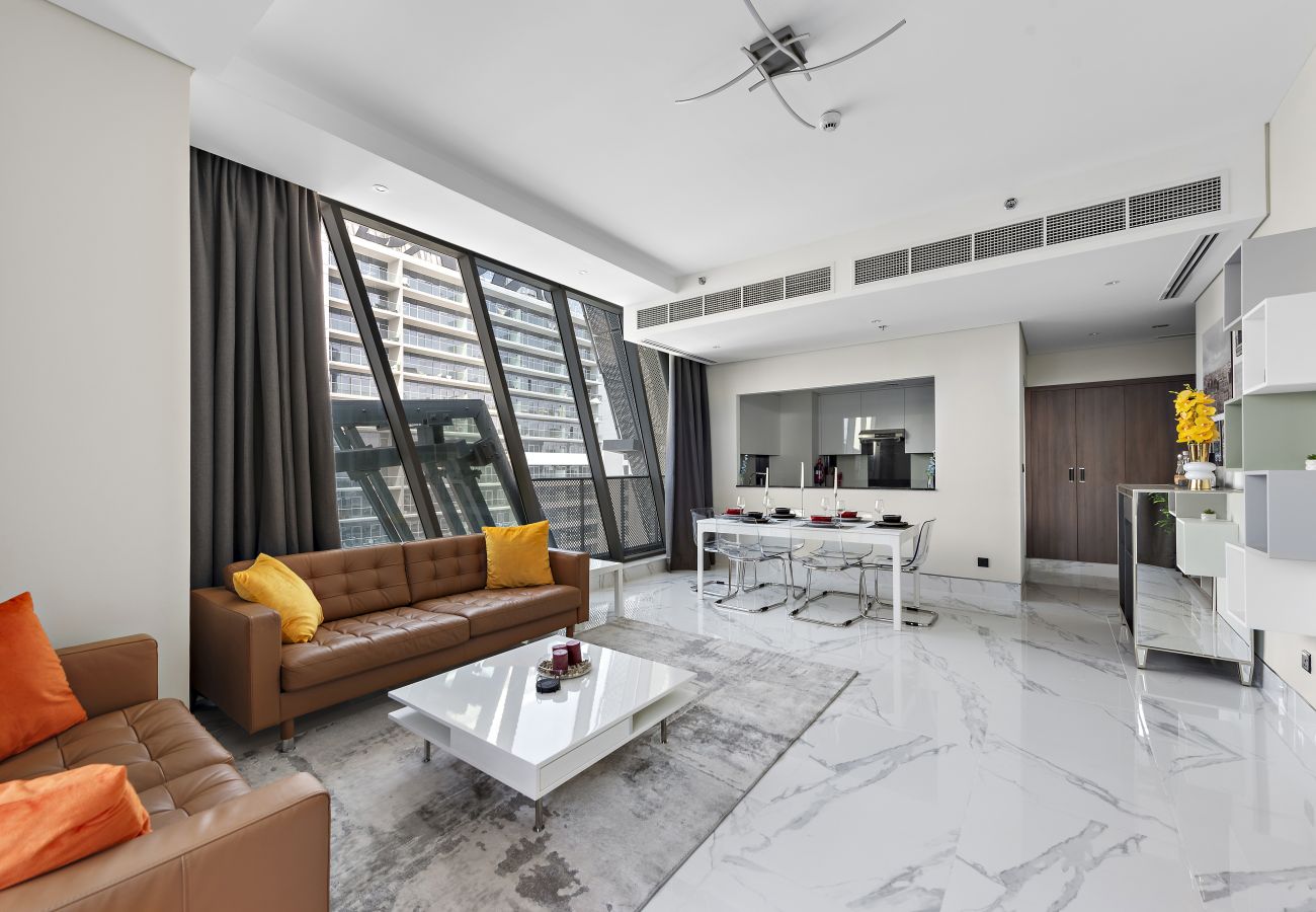 Apartment in Dubai - Vibrant and spacious apartment in Business Bay