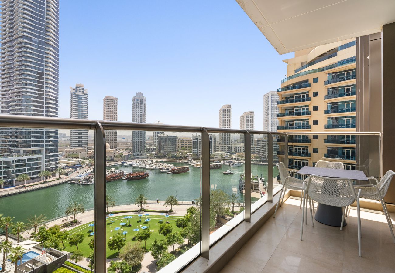 Apartment in Dubai - Refined 2 BHK apartment in Dubai Marina