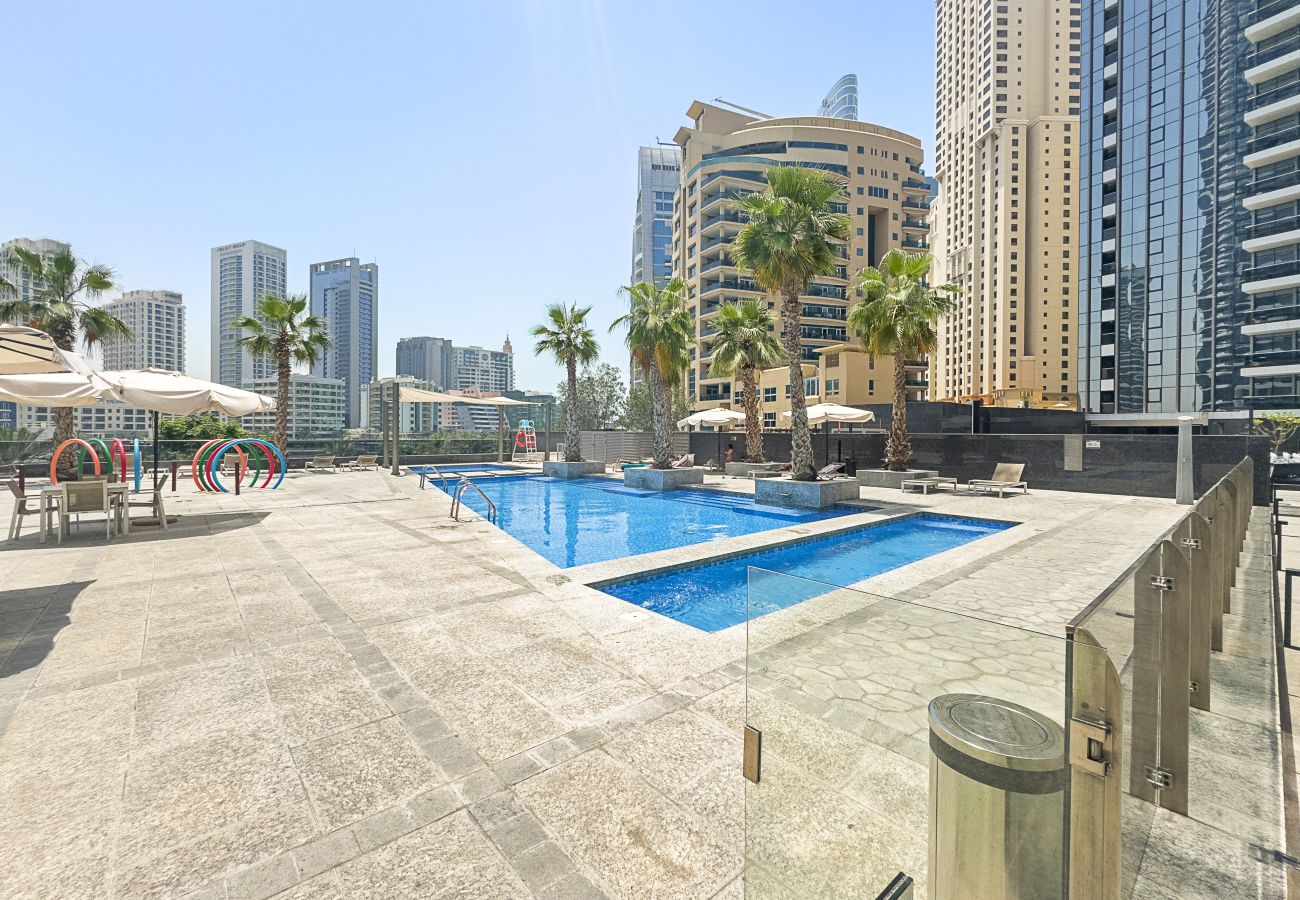 Apartment in Dubai - Refined 2 BHK apartment in Dubai Marina