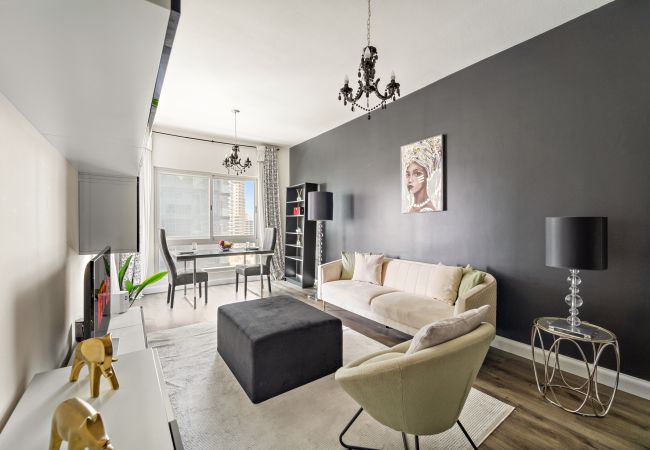 Apartment in Dubai - Elegant 1 BD in Marina Near Metro 