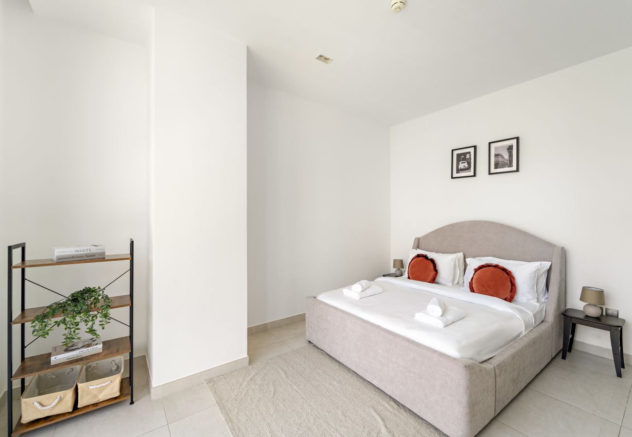 Apartment in Dubai - Bright & Spacious 2 BD With Panoramic Marina Views 