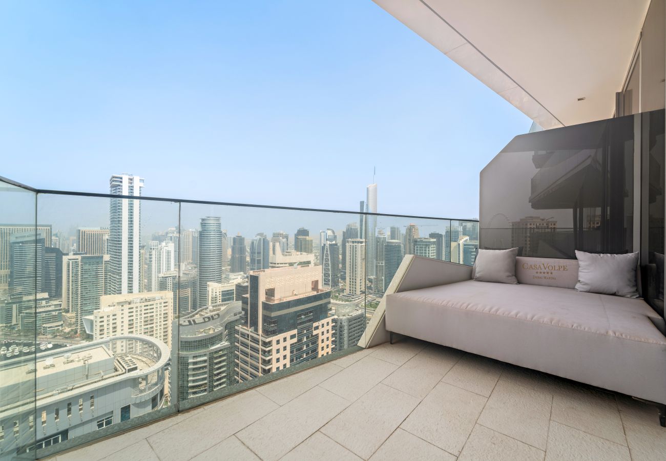 Apartment in Dubai - Ultra-Luxury 3BD Marina Retreat with Stunning Views