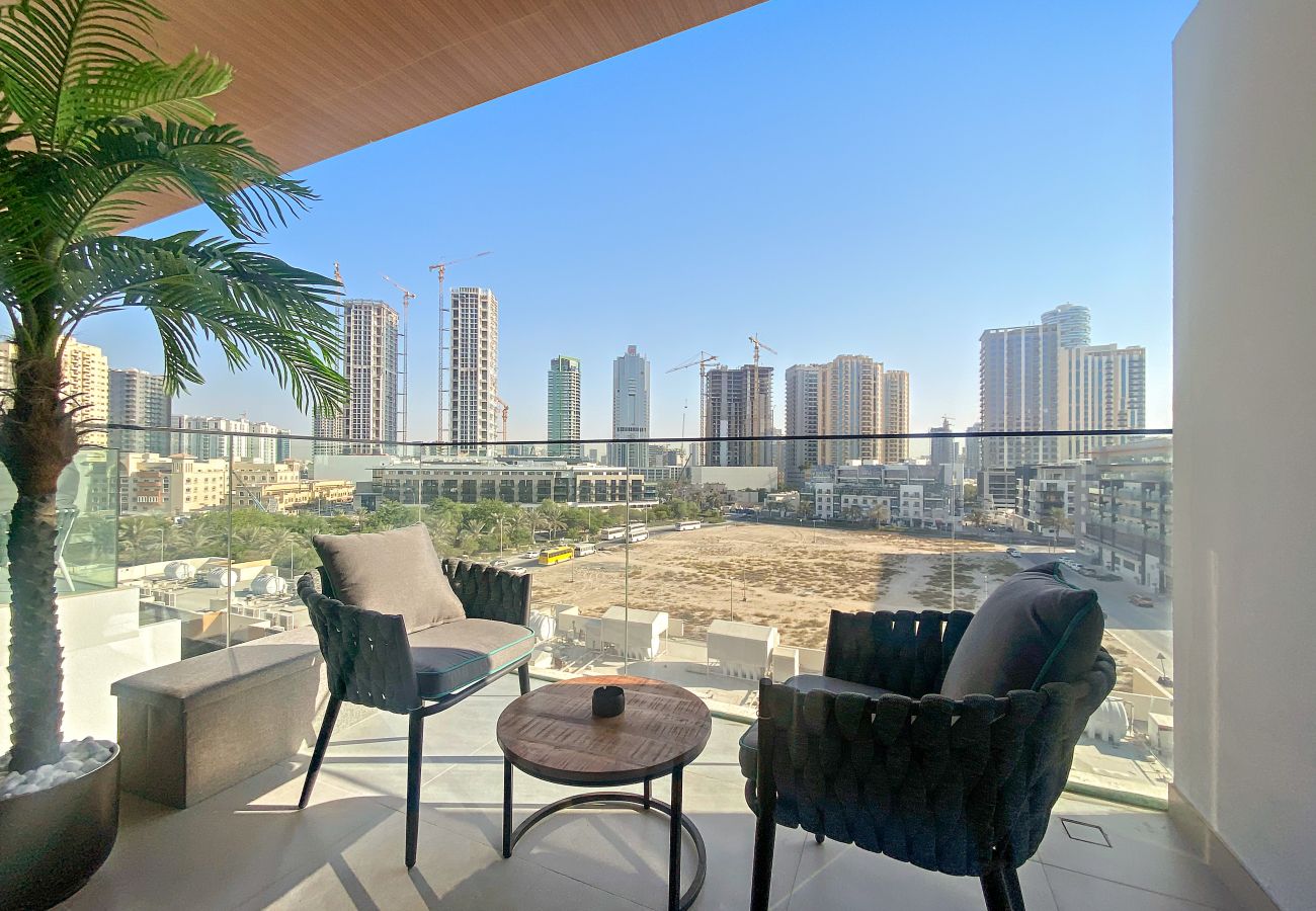 Apartment in Dubai - Artistic 1 BD with Trendy Decor In JVC 