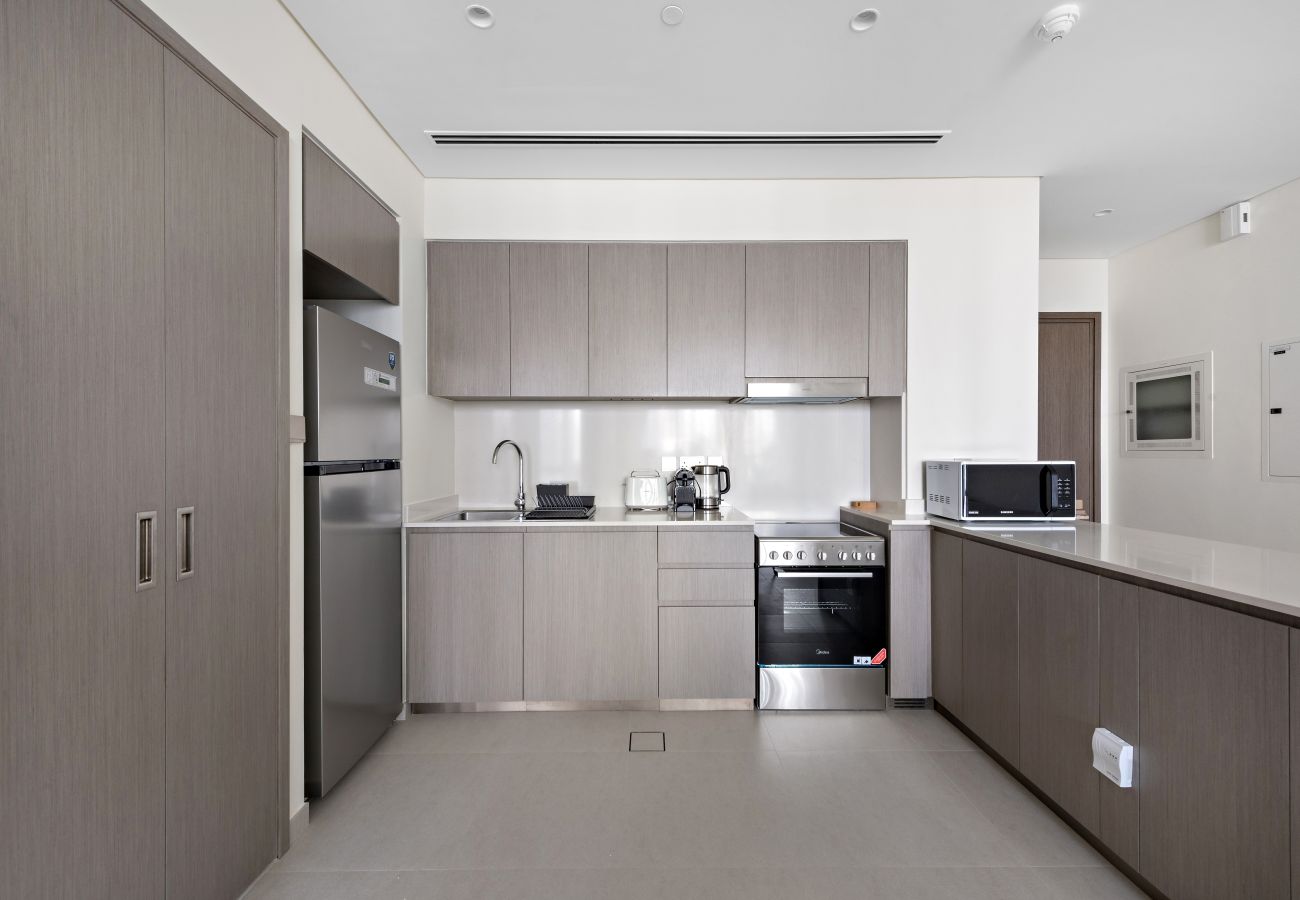 Apartment in Dubai - Modern & Sophisticated 1 Bedroom in Downtown Dubai