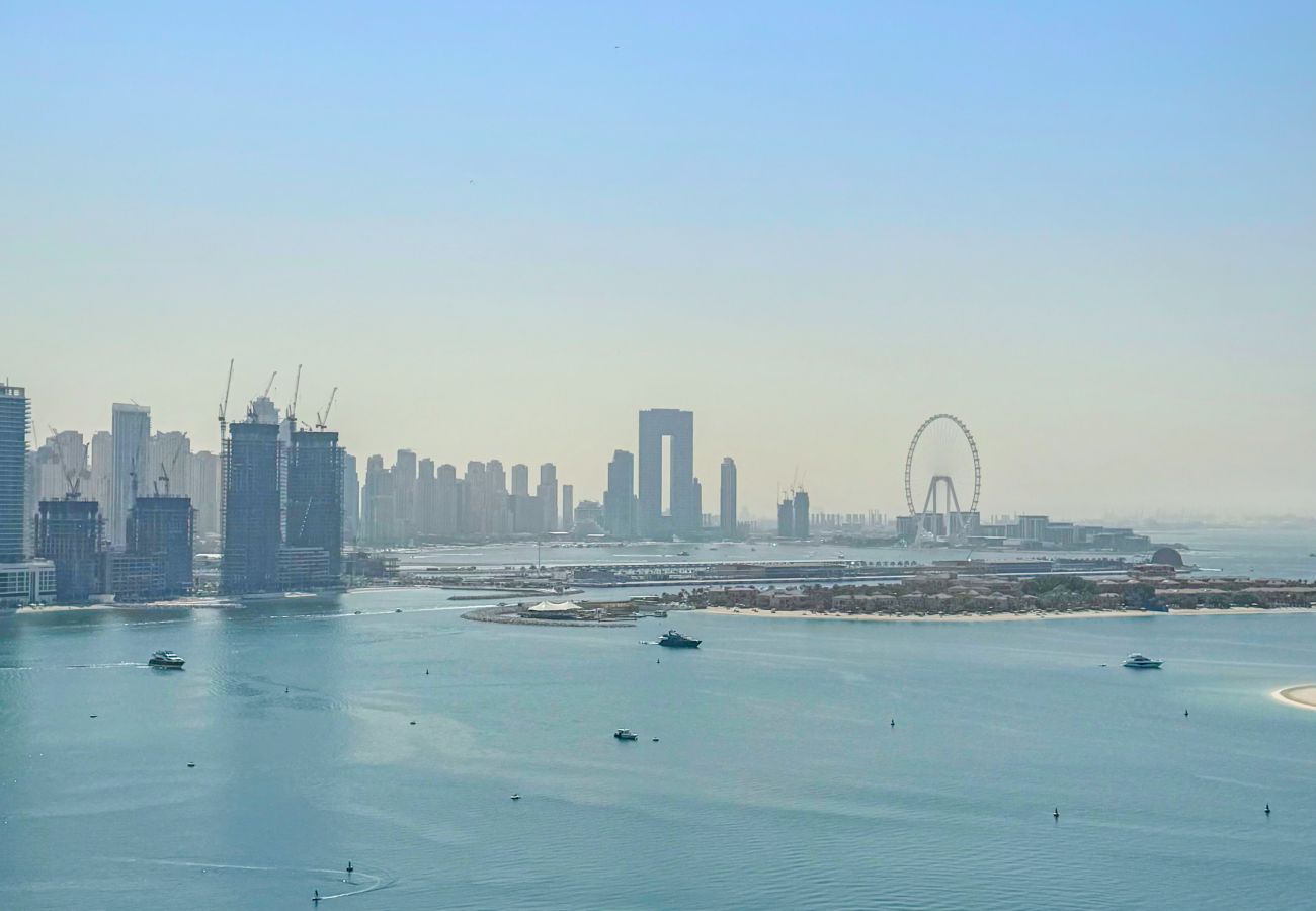 Apartment in Dubai - Modern 1 Bedroom on the Palm Jumeirah 