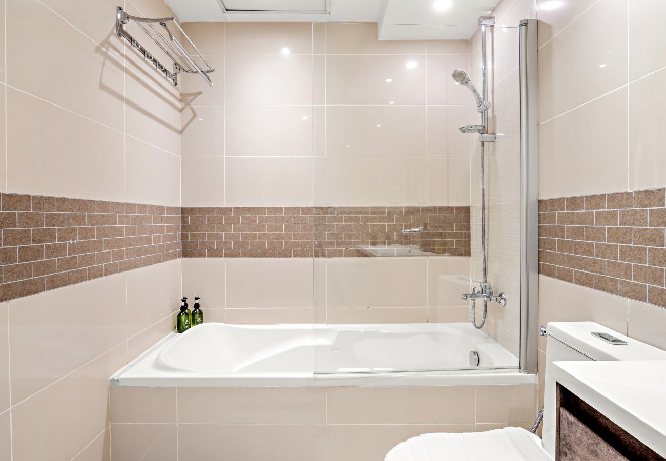 Apartment in Dubai - Cozy Apartment with Stunning Views in Dubai Marina