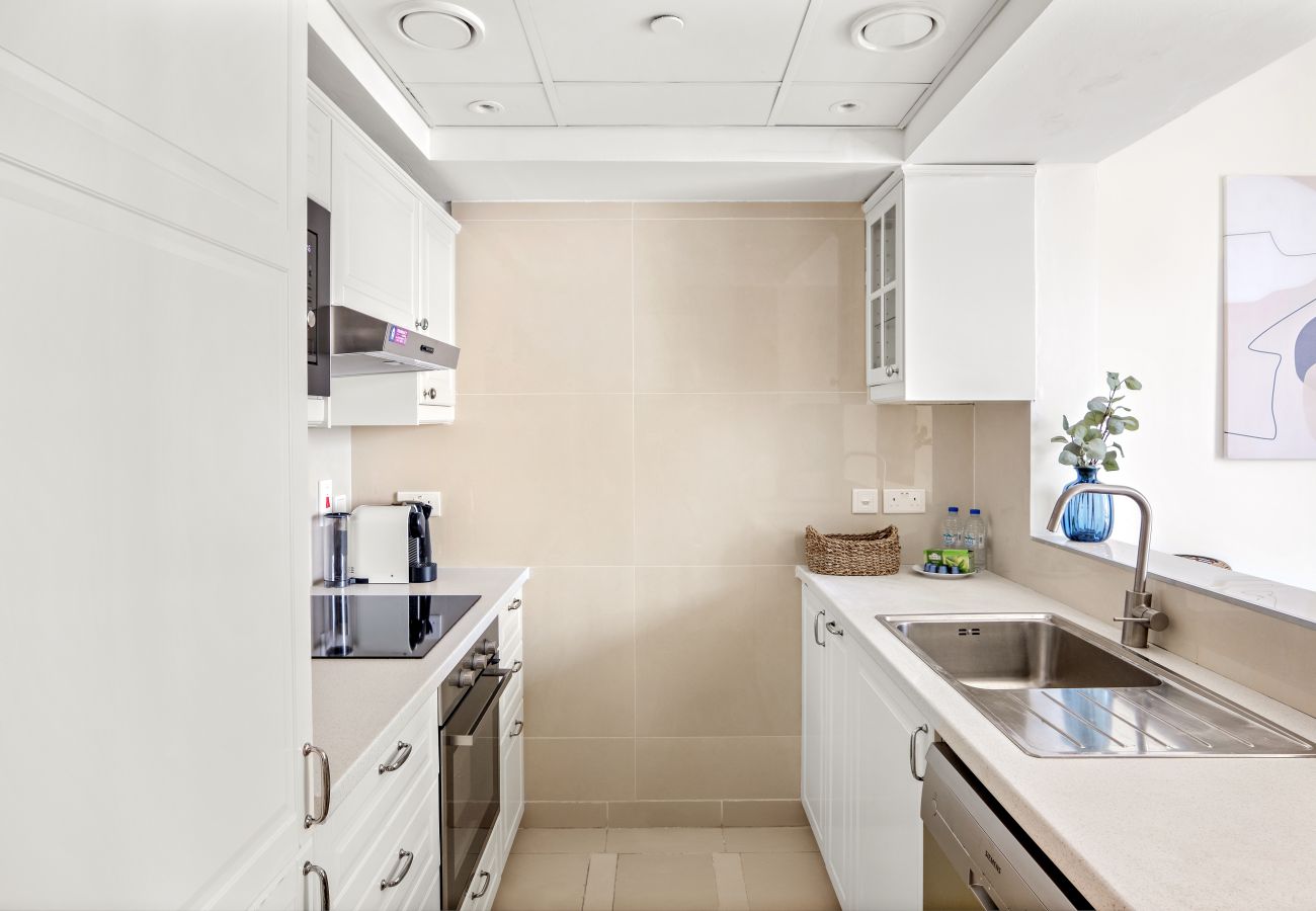 Apartment in Dubai - Cozy Apartment with Stunning Views in Dubai Marina