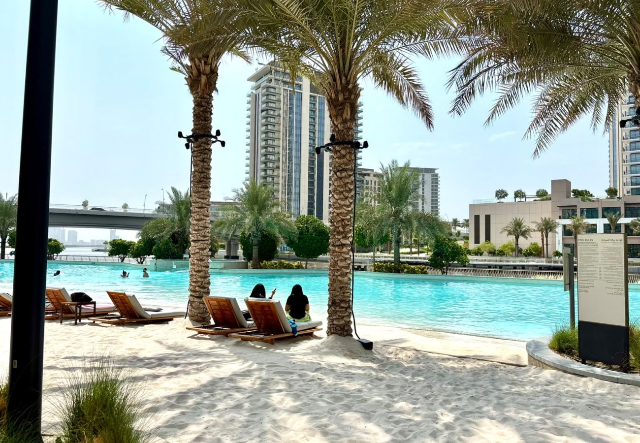Apartment in Dubai - Stylish 1 BD Getaway in Dubai Creek Beach