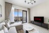 Apartment in Dubai - Stylish 1 BD Getaway in Dubai Creek Harbour