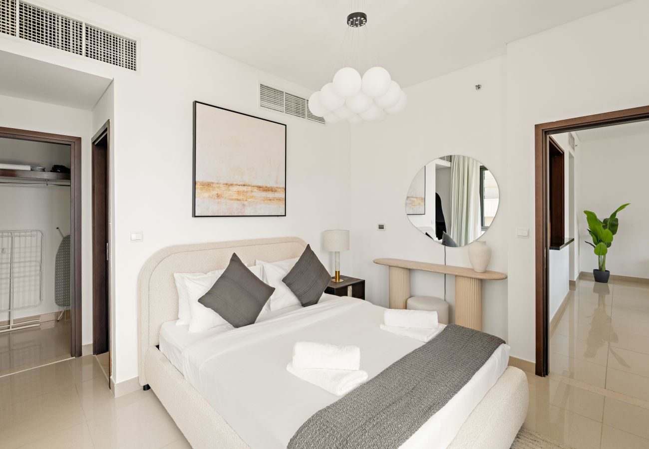 Apartment in Dubai - Modern 1 BD in Downtown Dubai