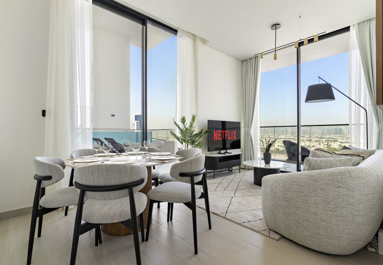 Apartment in Dubai - Stylish 2BD Retreat with Private Pool in JVC