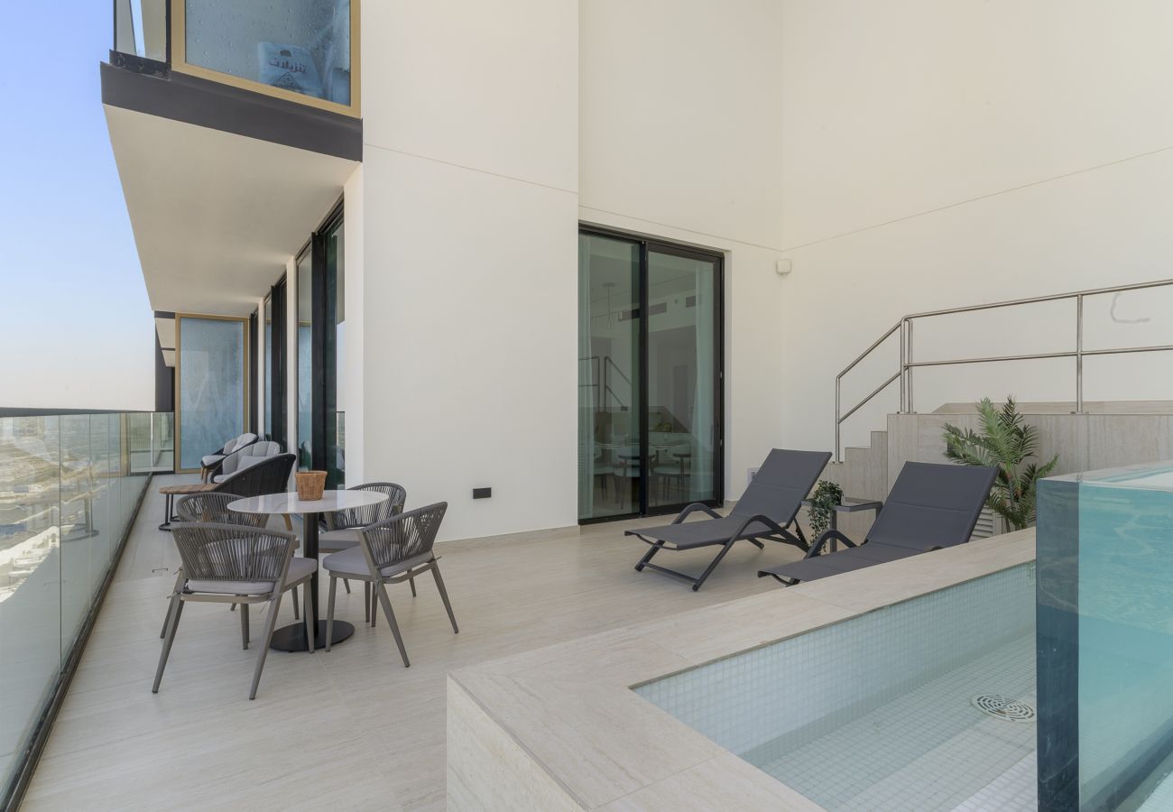 Apartment in Dubai - Stylish 2BD Retreat with Private Pool in JVC