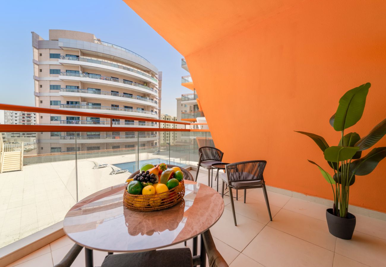 Apartment in Dubai - Stylish Studio with Pool View in Silicon Oasis 