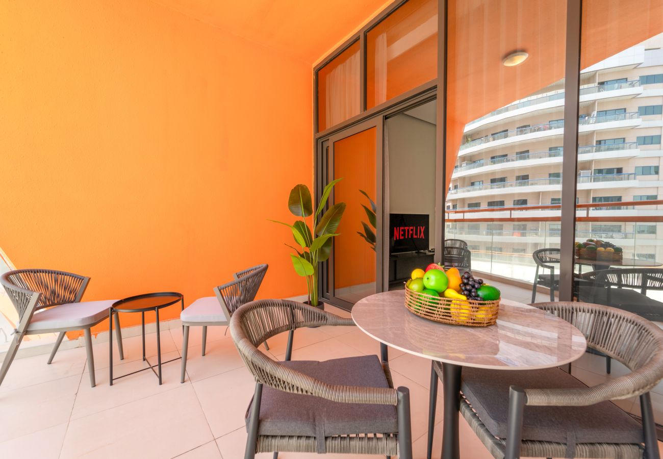 Apartment in Dubai - Stylish Studio with Pool View in Silicon Oasis 