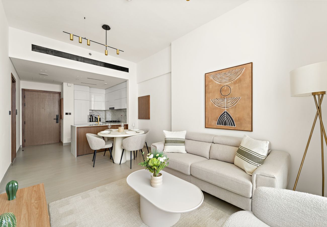 Apartment in Dubai - Stylish Bright 1 BD in JVC