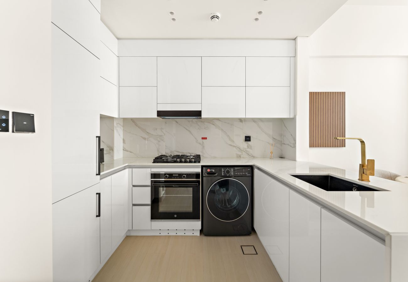 Apartment in Dubai - Stylish Bright 1 BD in JVC