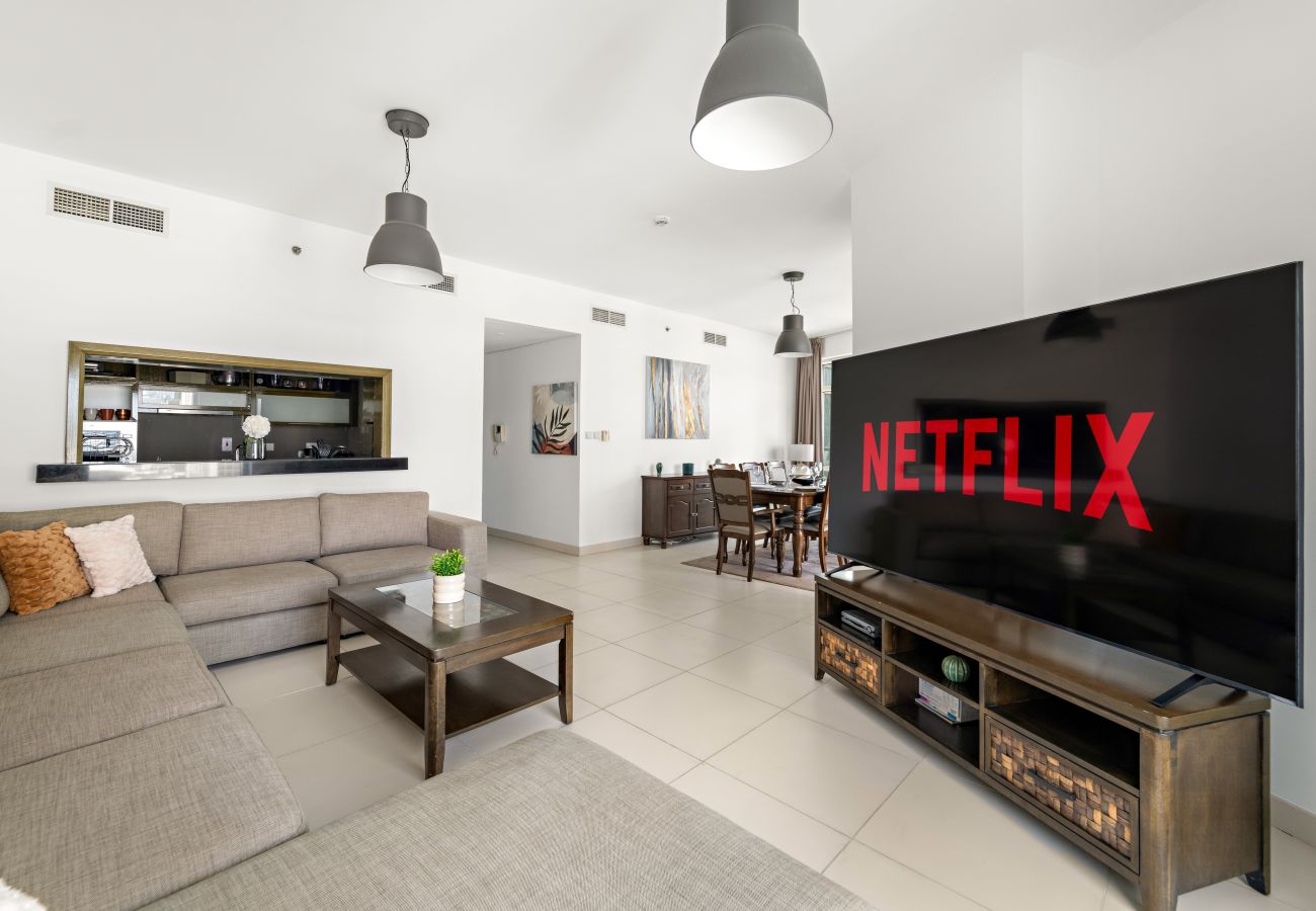 Apartment in Dubai - Stylish 2BD Apartment in Downtown Near Burj Khalifa