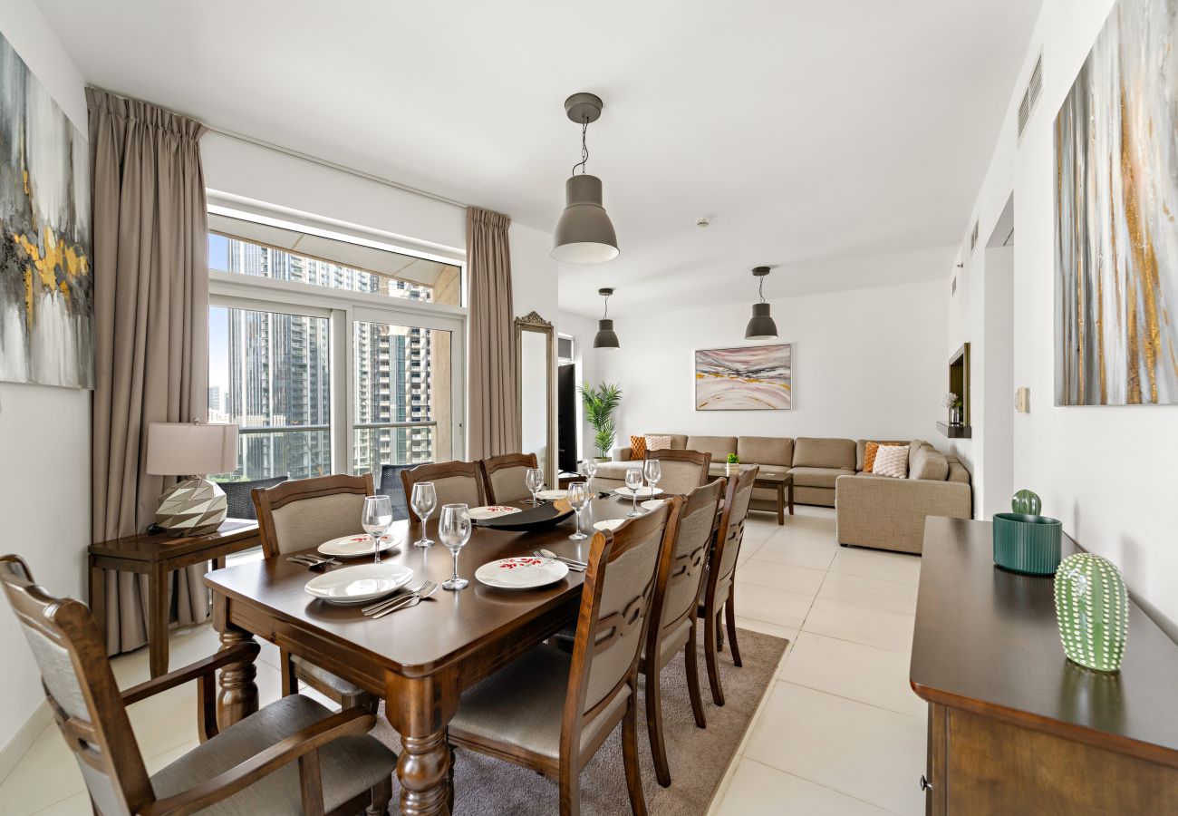 Apartment in Dubai - Stylish 2BD Apartment in Downtown Near Burj Khalifa