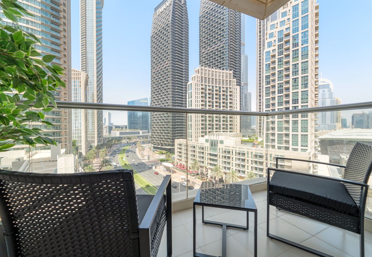Apartment in Dubai - Stylish 2BD Apartment in Downtown Near Burj Khalifa