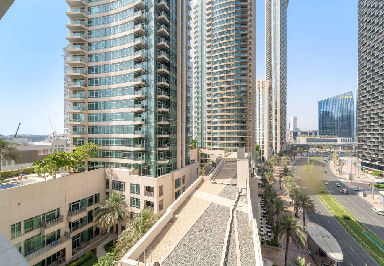 Apartment in Dubai - Stylish 2BD Apartment in Downtown Near Burj Khalifa