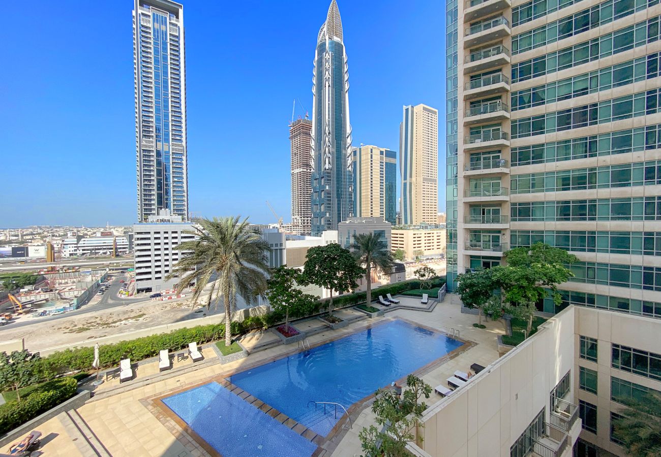 Apartment in Dubai - Stylish 2BD Apartment in Downtown Near Burj Khalifa