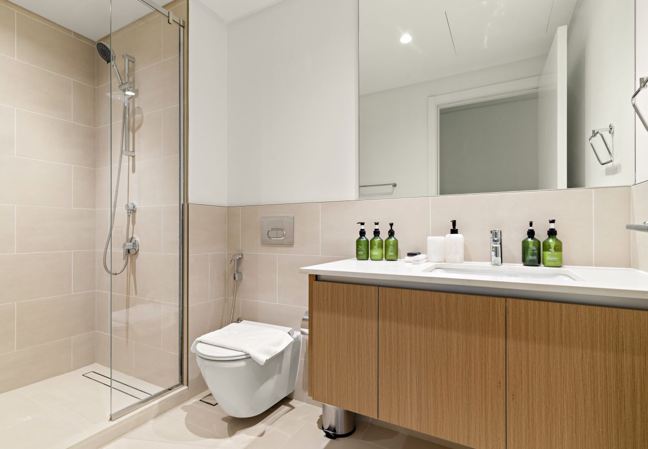 Apartment in Dubai - Luxury 2 BD Apartment in Dubai Creek Harbour