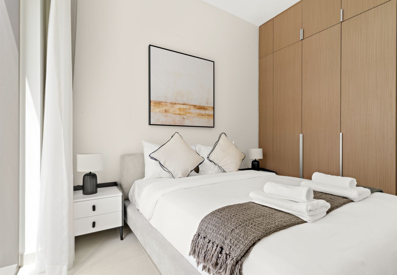 Apartment in Dubai - Luxury 2 BD Apartment in Dubai Creek Harbour