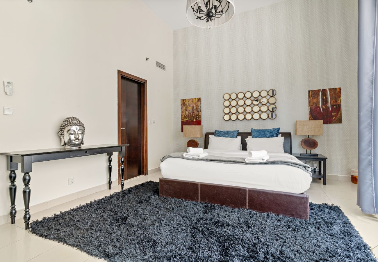 Apartment in Dubai - Chic 1 BD with Marina View in Park Island