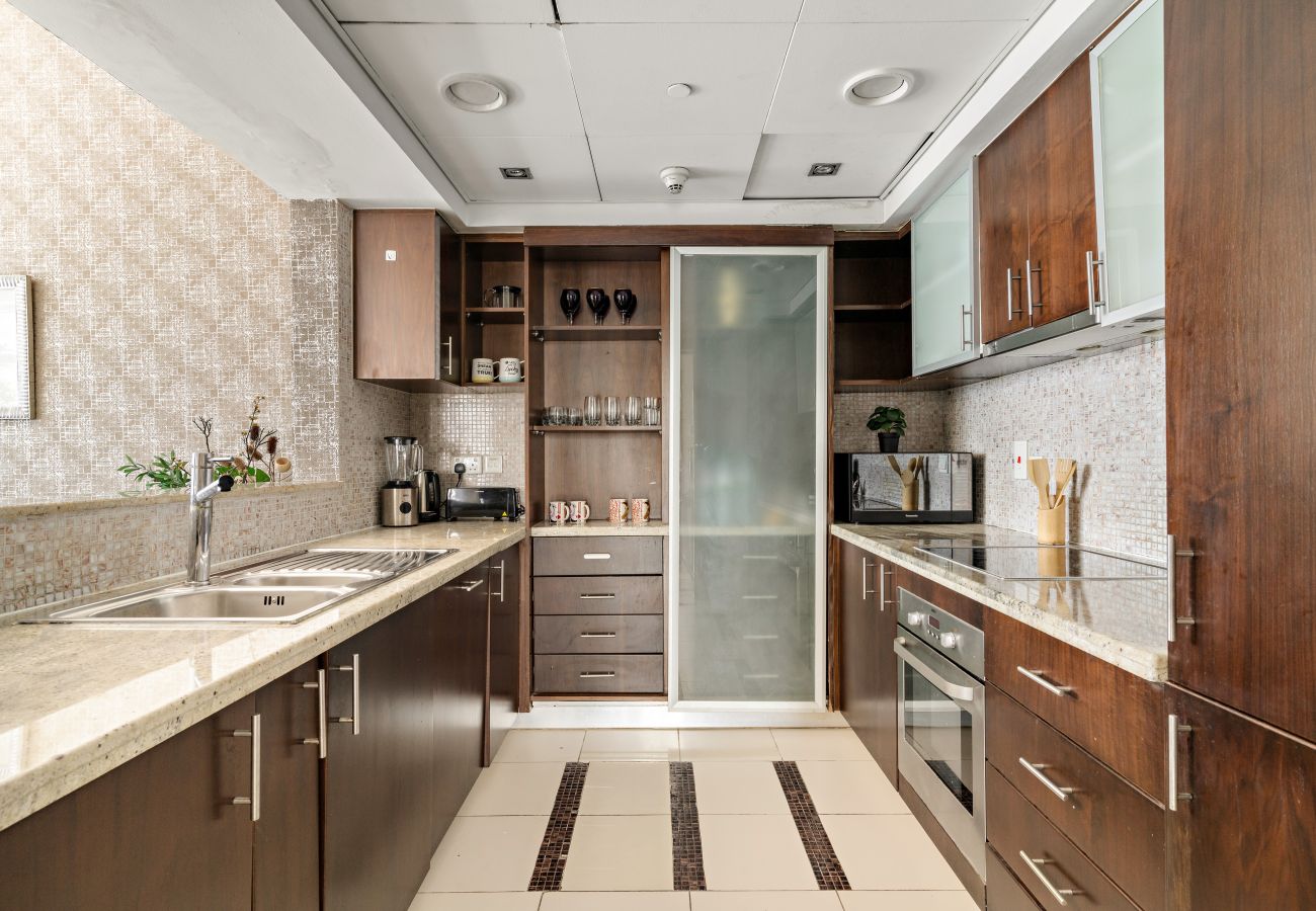 Apartment in Dubai - Chic 1 BD with Marina View in Park Island