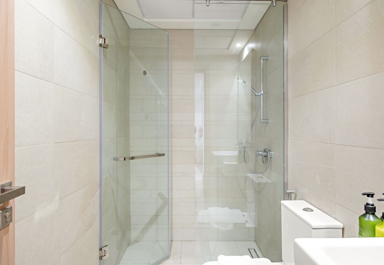 Apartment in Dubai - Modern 1 BD with Spacious Terrace
