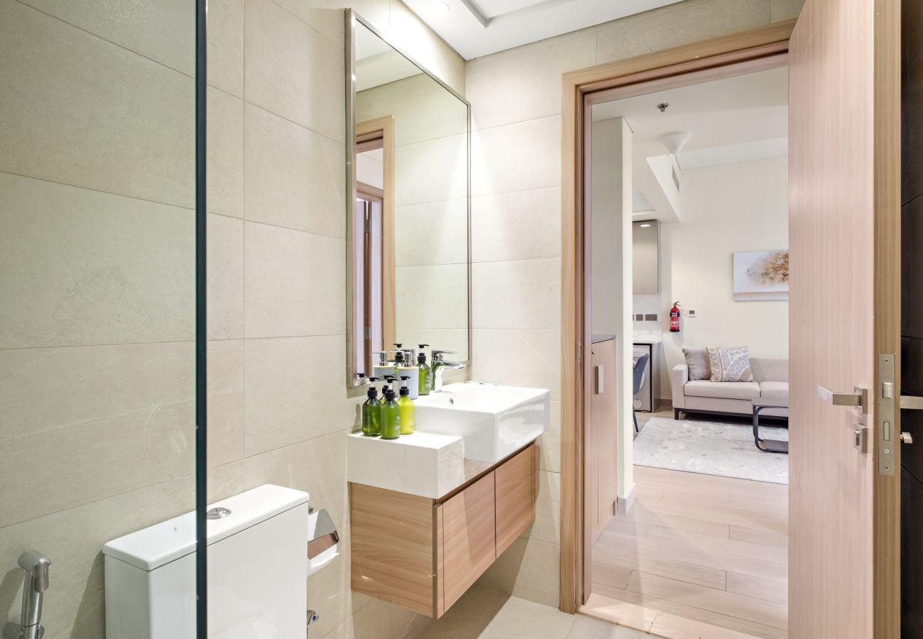 Apartment in Dubai - Modern 1 BD with Spacious Terrace