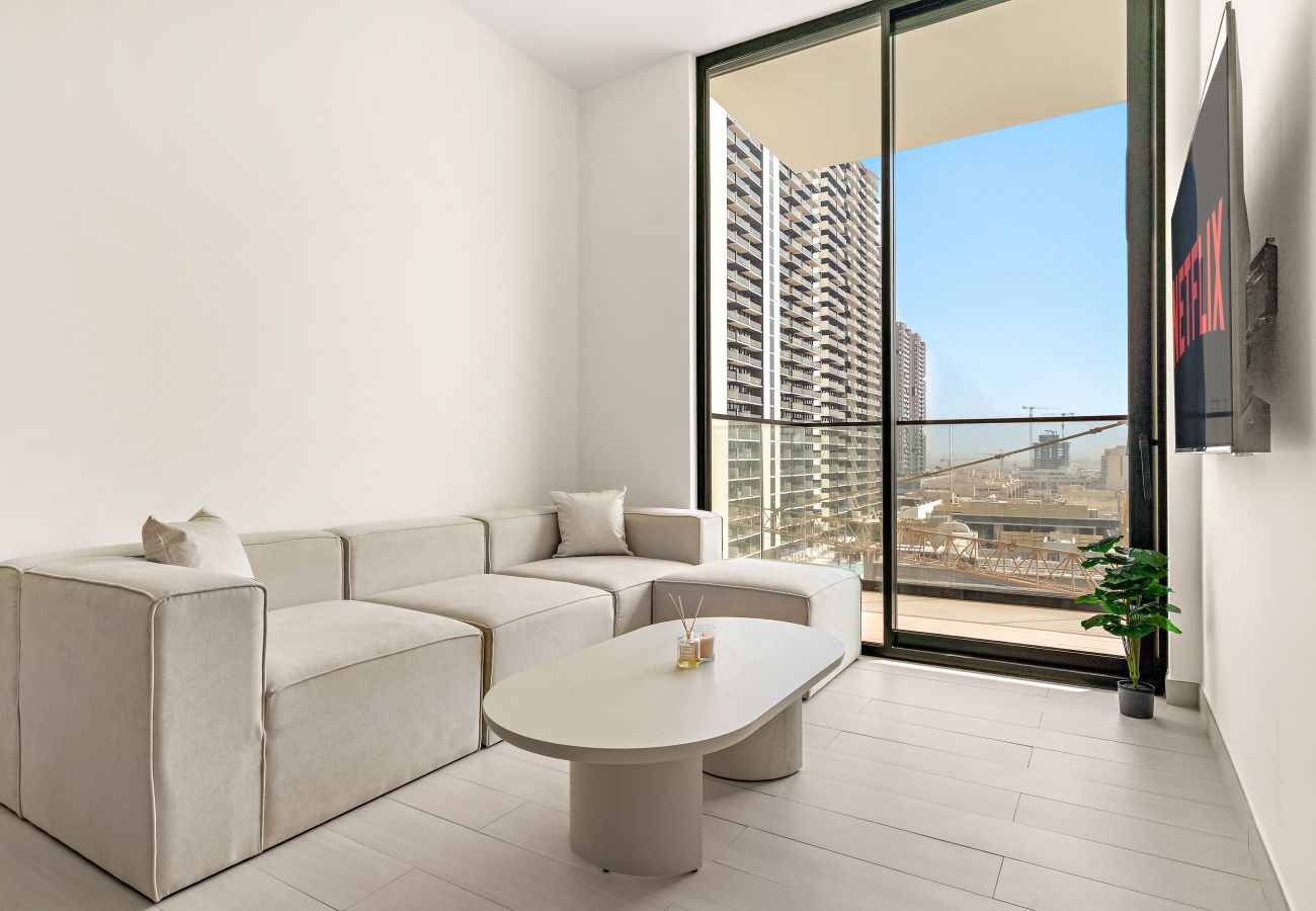 Apartment in Dubai - Modern 1 BD Apartment in JVC
