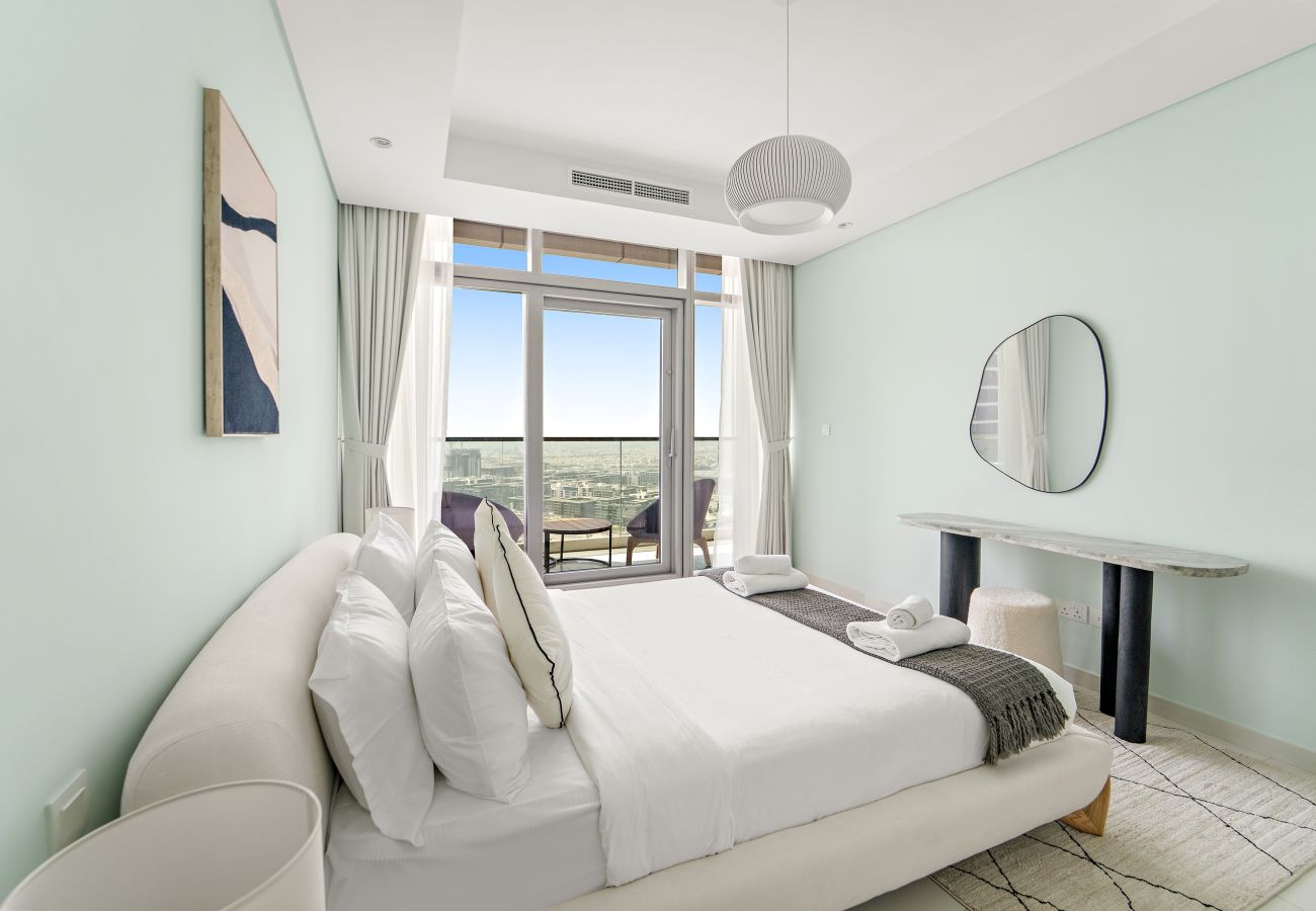 Apartment in Dubai - Spacious 2BR Inside Hotel | Full Amenities 