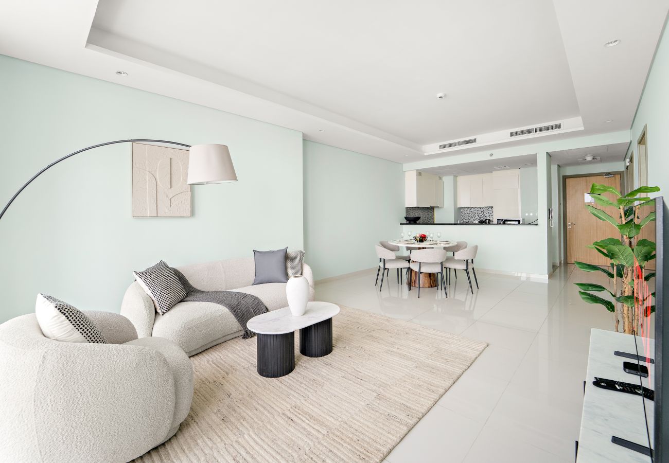 Apartment in Dubai - Spacious 2BR Inside Hotel | Full Amenities 