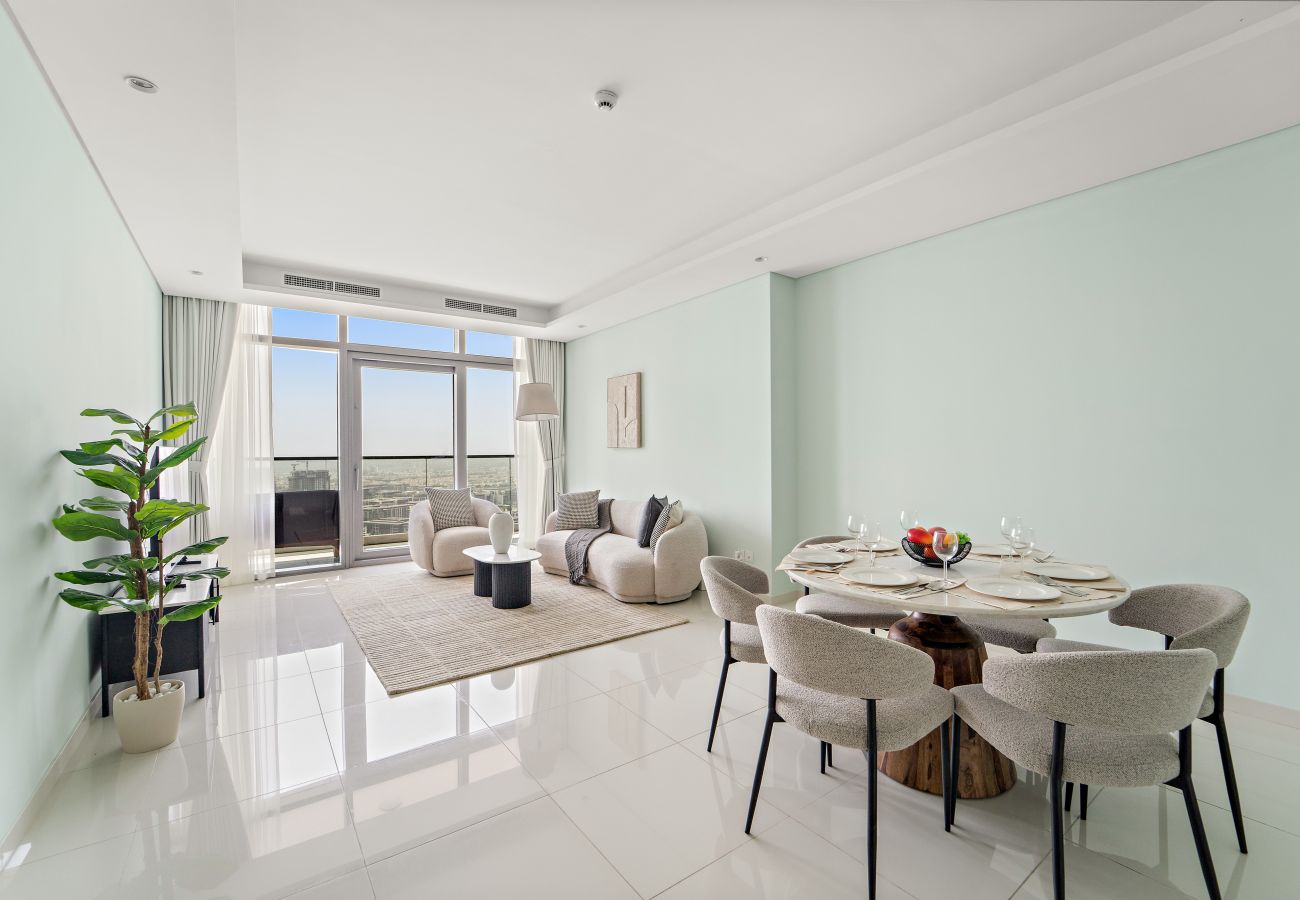 Apartment in Dubai - Spacious 2BR Inside Hotel | Full Amenities 