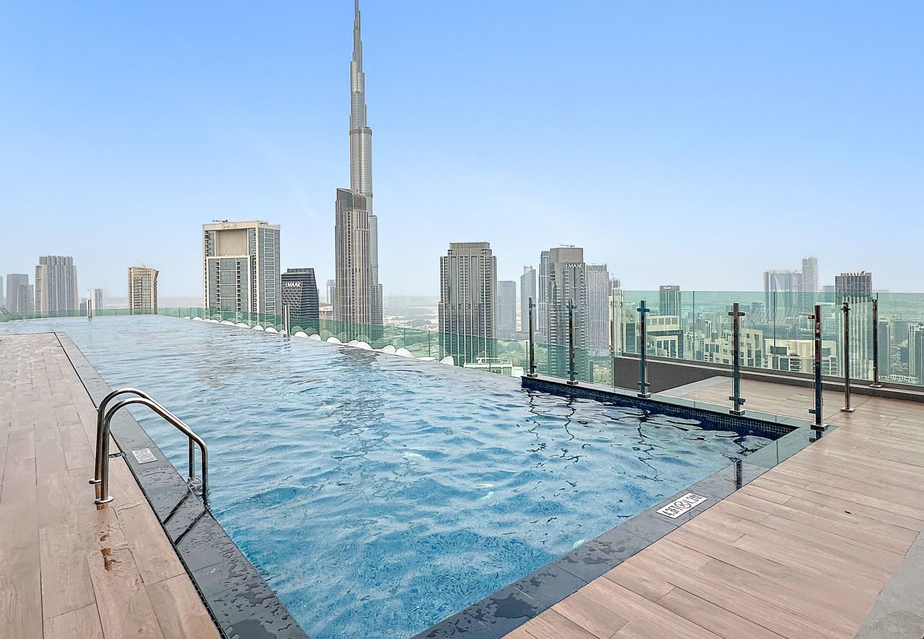 Apartment in Dubai - Spacious 2BR Inside Hotel | Full Amenities 