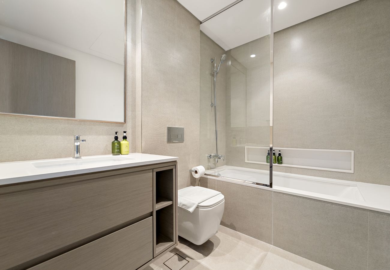 Apartment in Dubai - Stunning 2BR Apt with 2 Balconies in Downtown