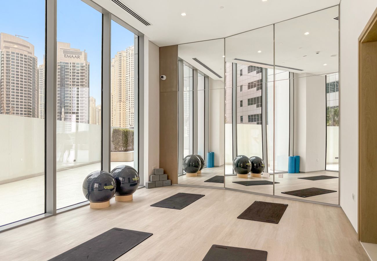 Apartment in Dubai - Elegant 2 BD in LIV Marina with Luxury Amenities