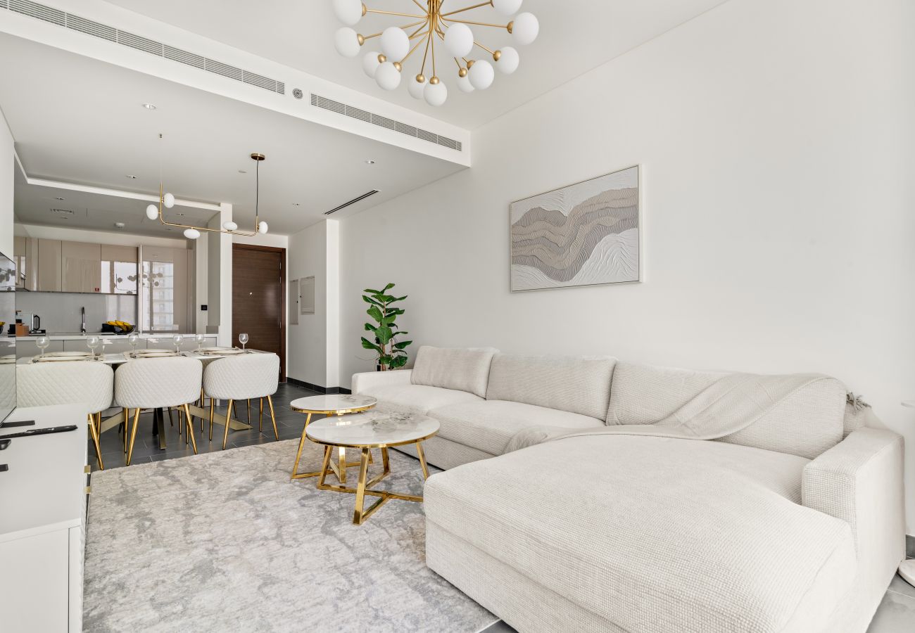 Apartment in Dubai - Modern 2 BR with Pool View in Sobha Hartland 