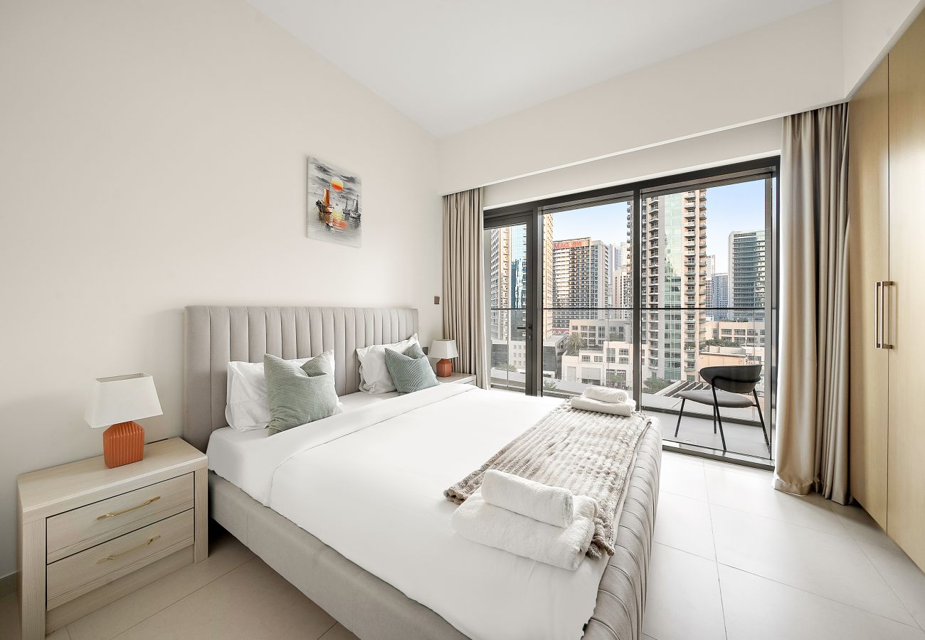 Apartment in Dubai - Elegant 1BD in Iconic Downtown Location