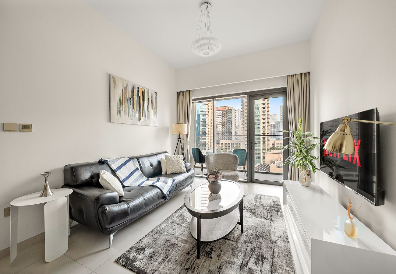 Apartment in Dubai - Elegant 1BD in Iconic Downtown Location